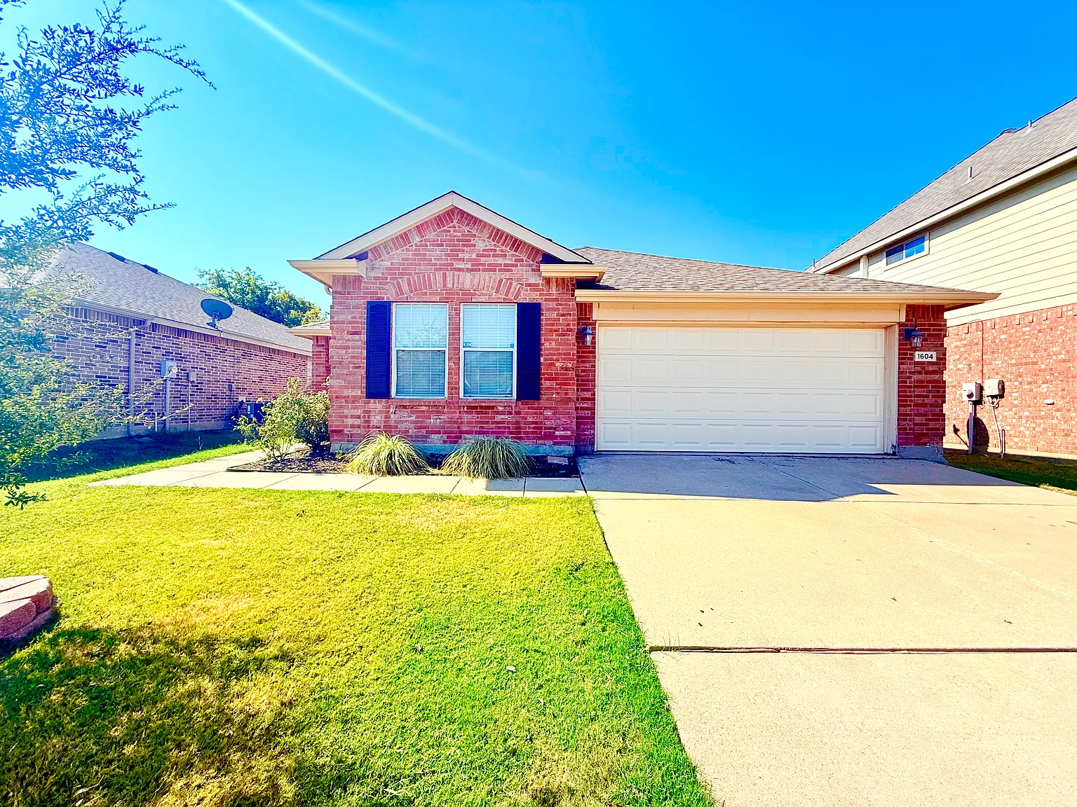 3 bed, 1584 sqft, $2,250 — Photo 2