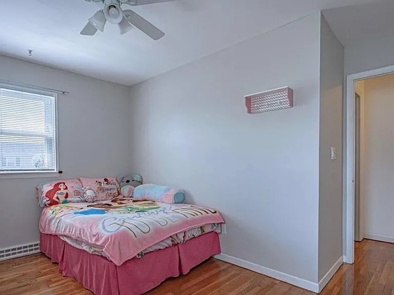 5727 Greens Dr — Photo 16