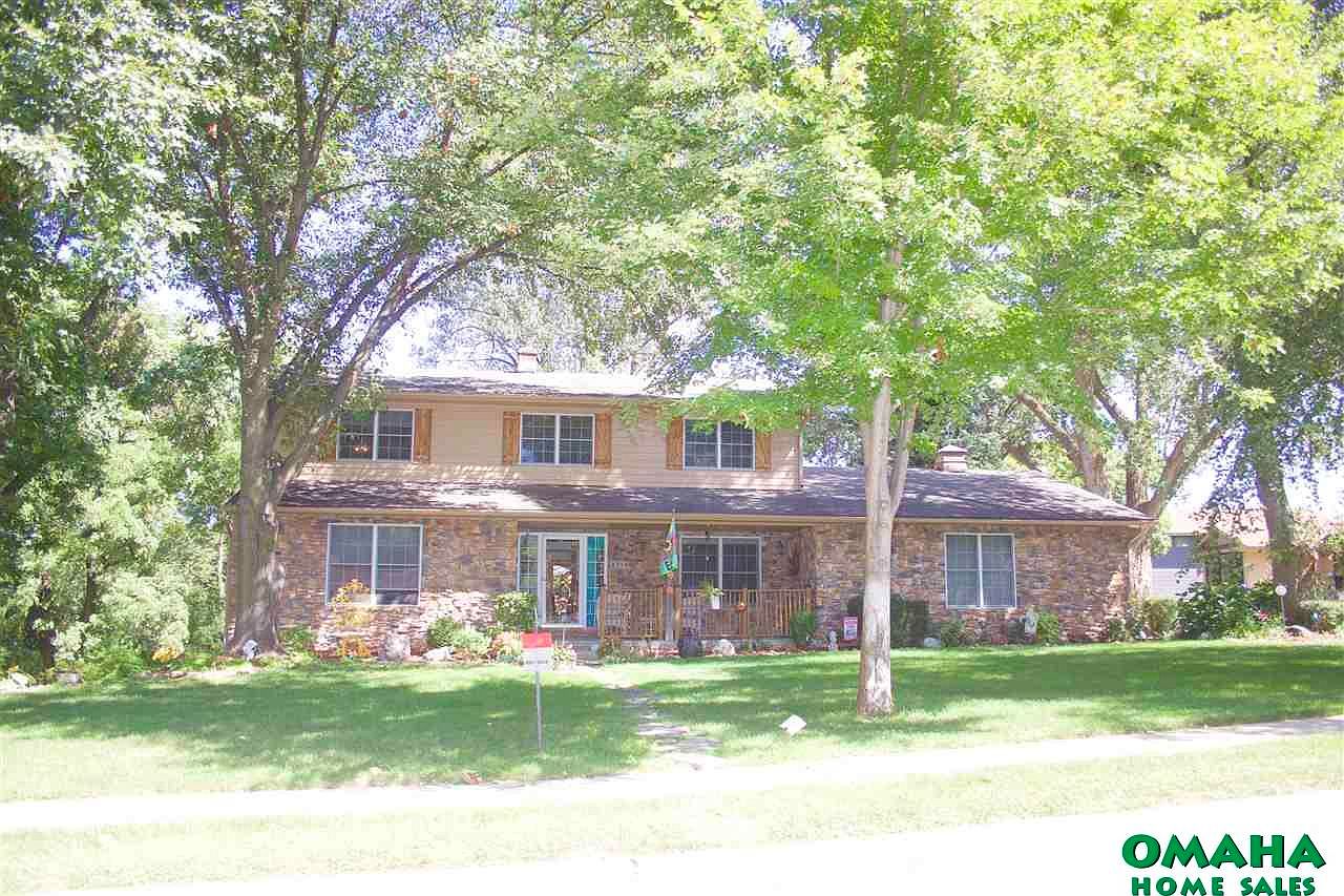 8715 Raven Oaks Dr, Omaha, NE 68152 Zillow