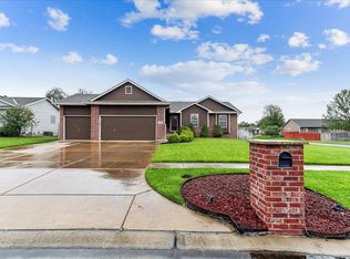 1000 N Meadow Rd, Valley Center, KS 67147