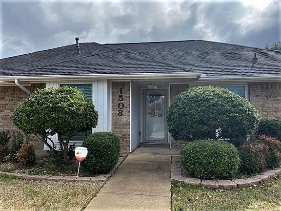 2nd image of 1508 Estrella Dr