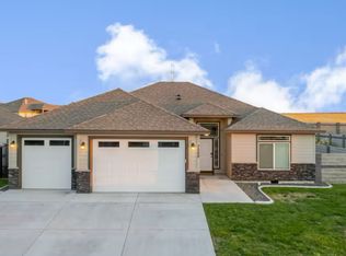 7089 W 35th Ave, Kennewick, WA 99338