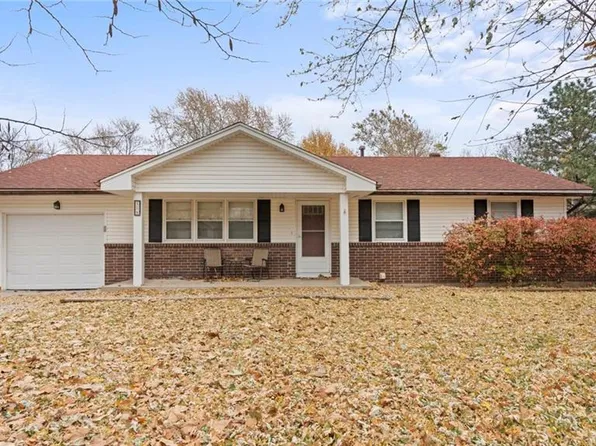 108 Ridgeway Dr, Wood Heights, MO 64024