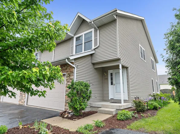 1126 Rose Dr, Sycamore, IL 60178