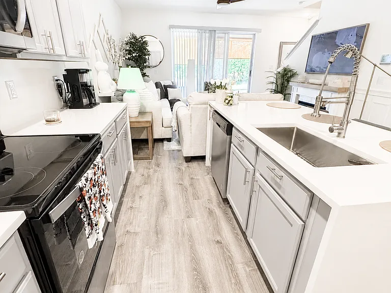 410 Feltrim Reserve Blvd — Photo 3