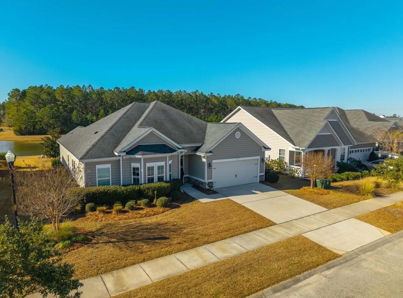 3 bed, 2.5 bath, 2539 sqft, $2,750 — Photo 3