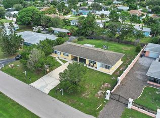 312 Parkside Dr, Venice, FL 34285