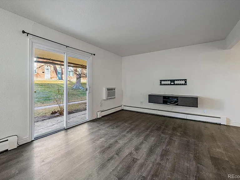 4569 S Lowell Blvd #B — Photo 5