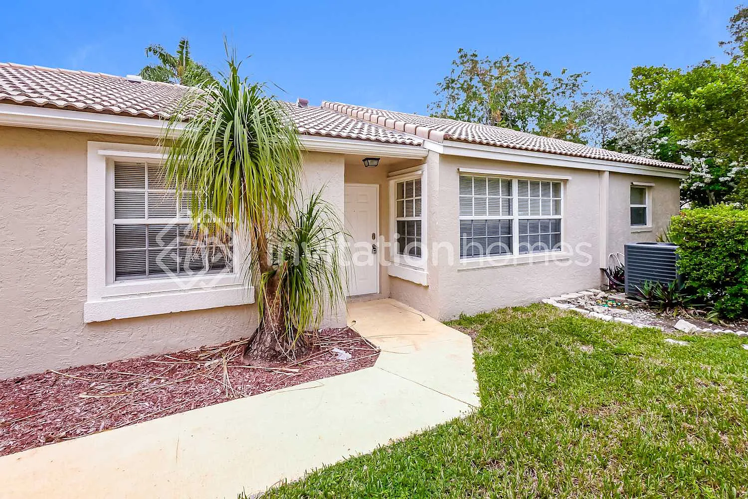 1457 NW 156th Ave Pembroke Pines, FL 33028 — Photo 1