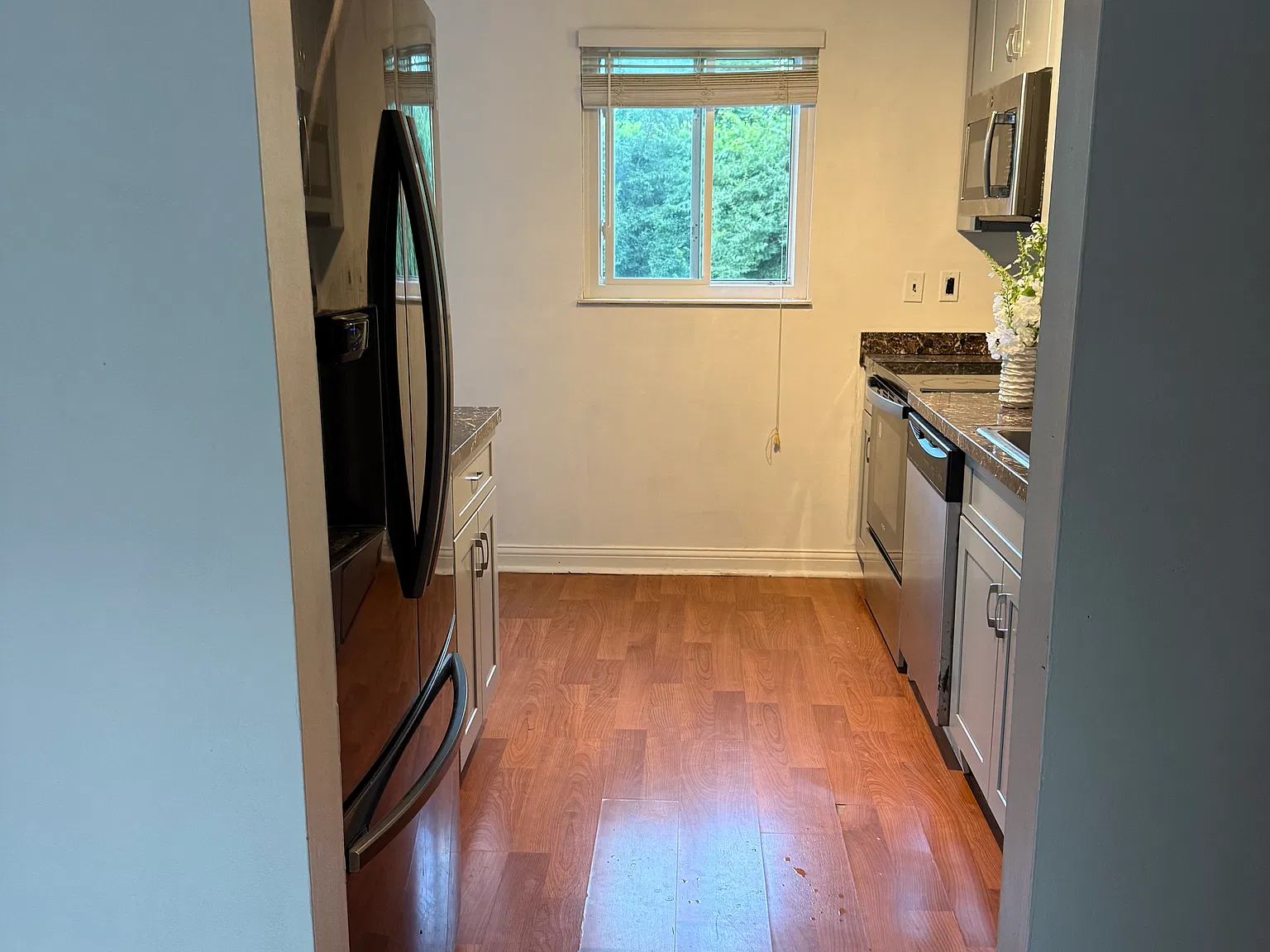 1770 Minturn Dr — Photo 2
