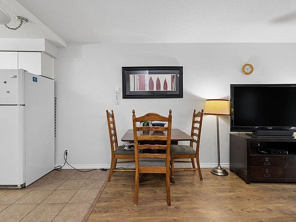 5th image of 36 E 14th Ave #106