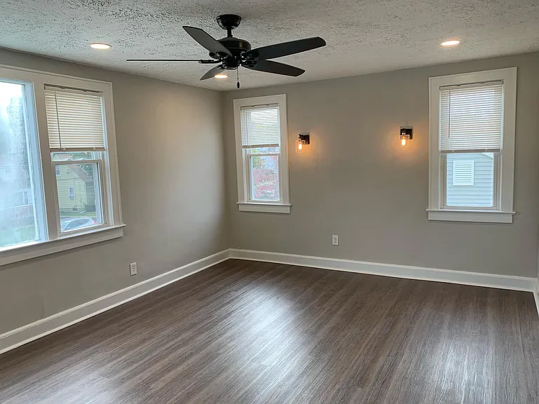 22 Glaser Ave — Photo 5