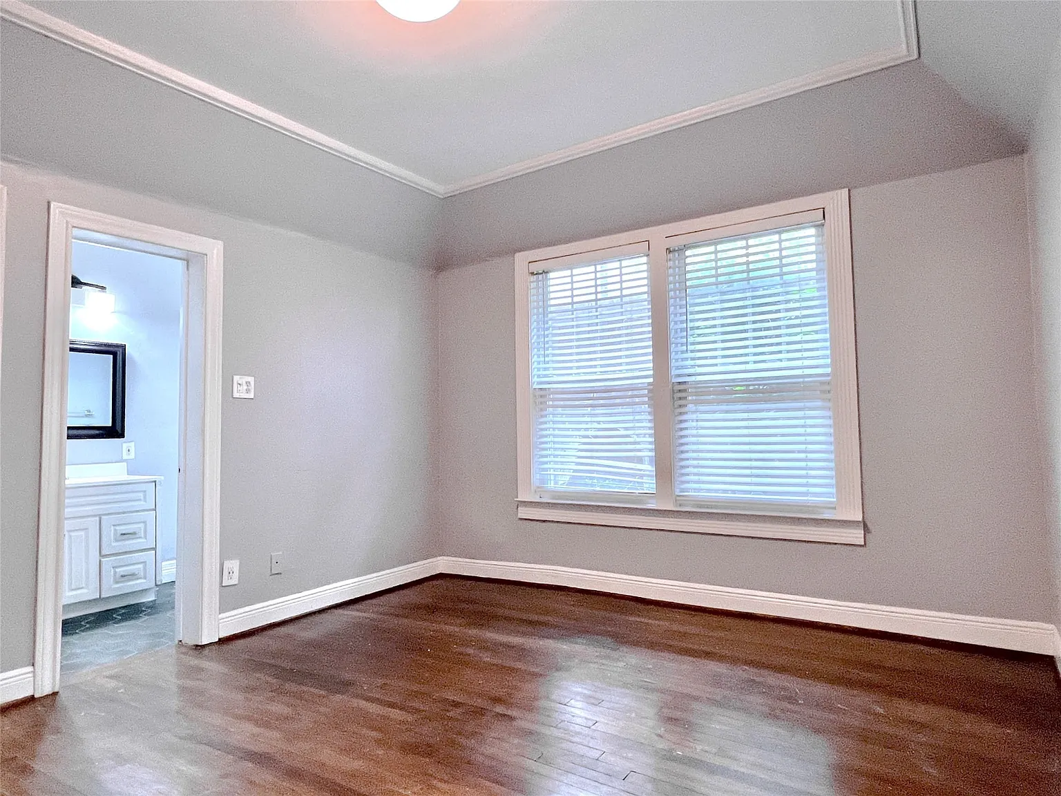 1 bed, 1.0 bath, 787 sqft, $1,150 — Photo 4
