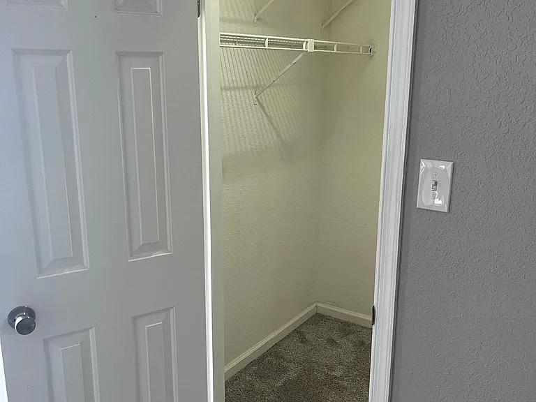 612 Bridgewater Arch — Photo 31