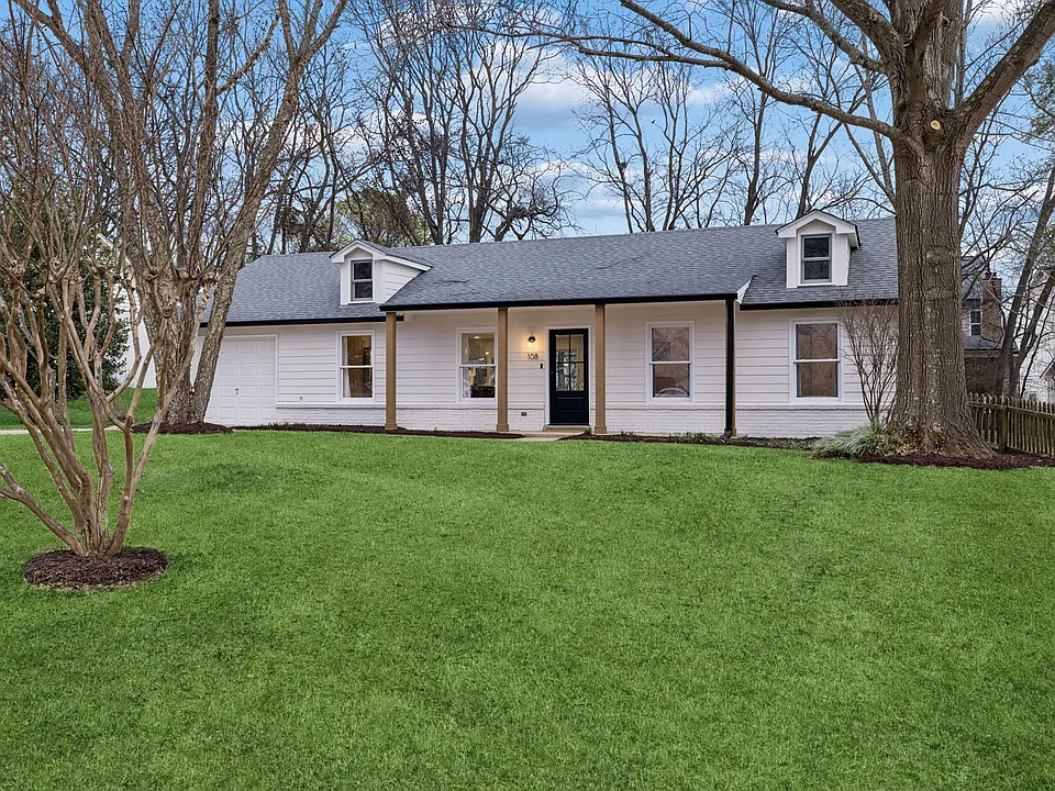 108 Ridgemont Pl