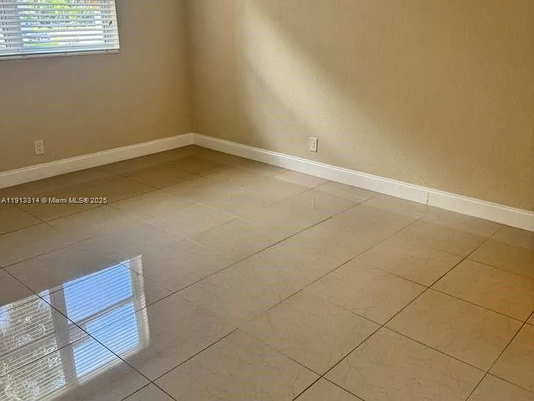 3001 NW 46th Ave #207 — Photo 6