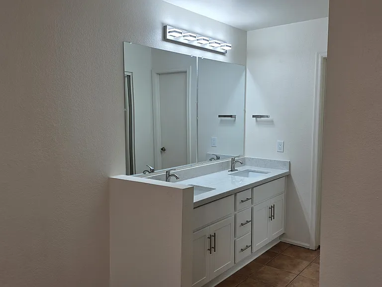 1717 E Union Hills Dr #1095 — Photo 16