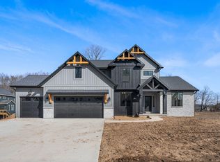 1945 Creekside Dr SW, Byron Center, MI 49315