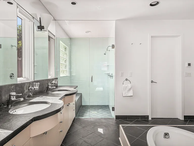 55 Overlook Dr — Photo 12