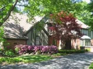 2901 Secretariat Rd, Toledo, OH 43615