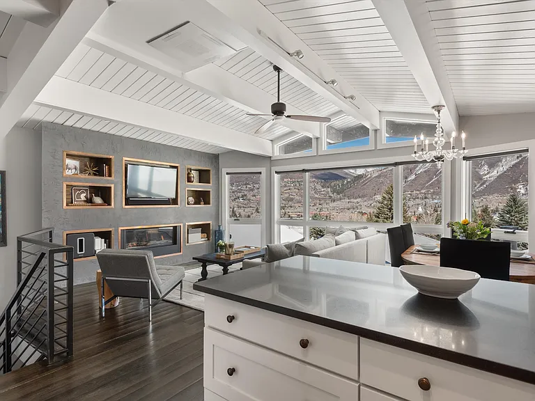 809 S Aspen St #13 — Photo 19
