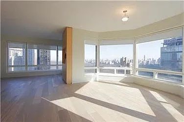 Rented by Domus Realty