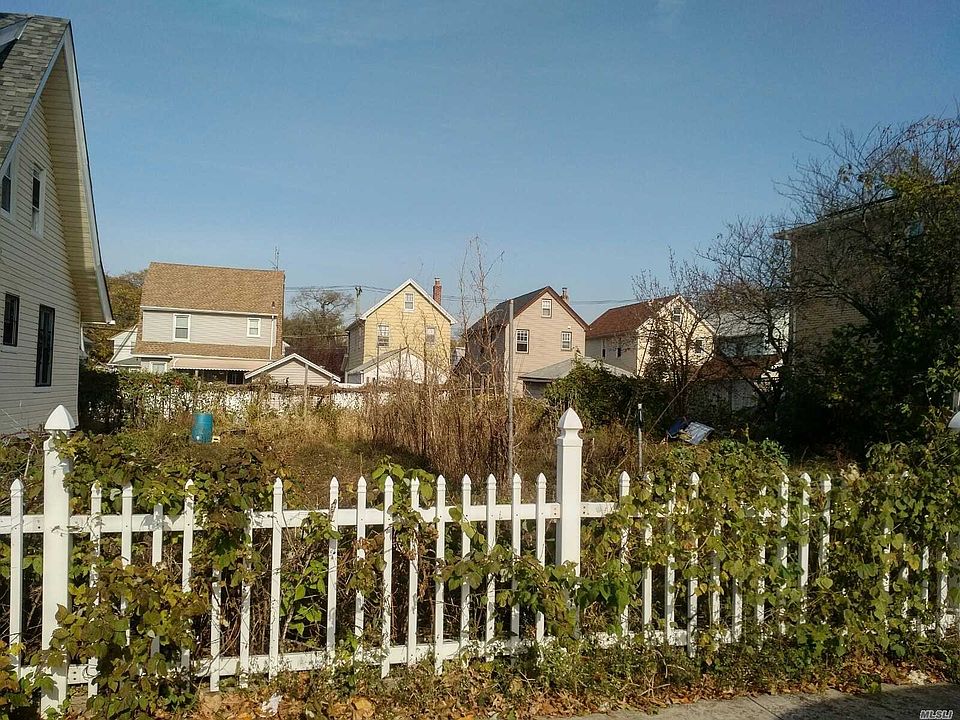2nd image of 20001 100th Ave