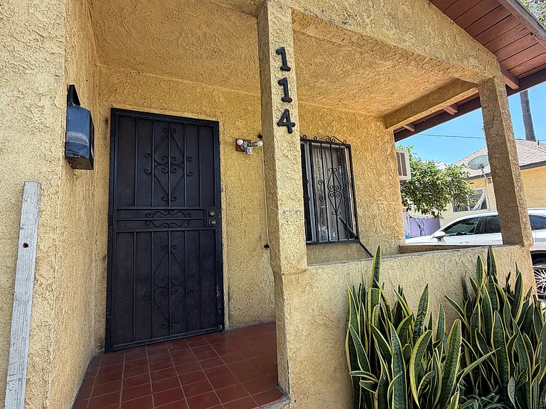 114 S Fresno St — Photo 41