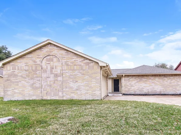 9938 Shell Rock Rd, La Porte, TX 77571