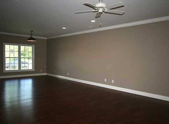 3rd image of 5036 Paddock Dr #33
