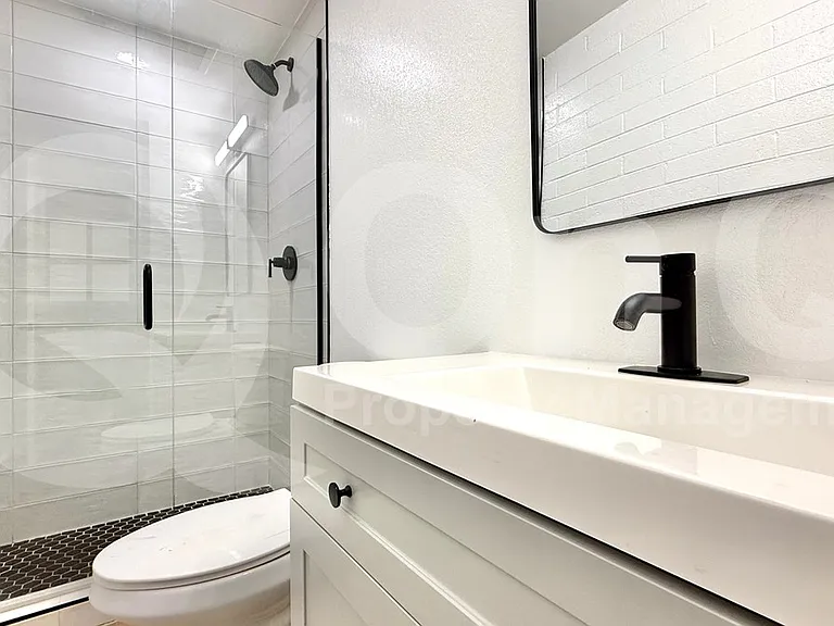 1840 W Thomas Rd #16 — Photo 13