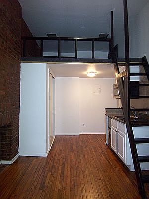 1st image of 360 W 46th St #2B