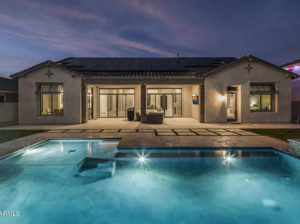 2479 E RAVENSWOOD Drive, Gilbert, AZ 85298