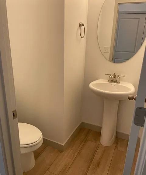1/2 bath