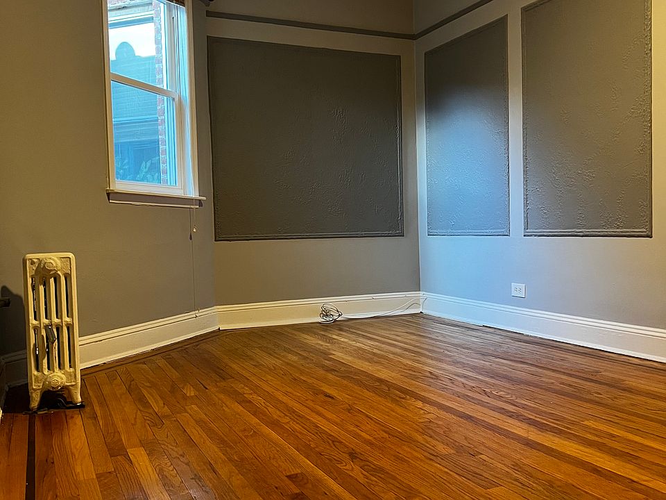 1st image of 576 Warburton Ave #2R