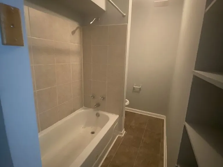 1728 Chester Rd — Photo 14
