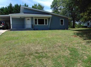 214 Adams St, Pickens, SC 29671