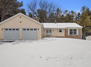 11120 Hidden Valley DRIVE, Cedarburg, WI 53012