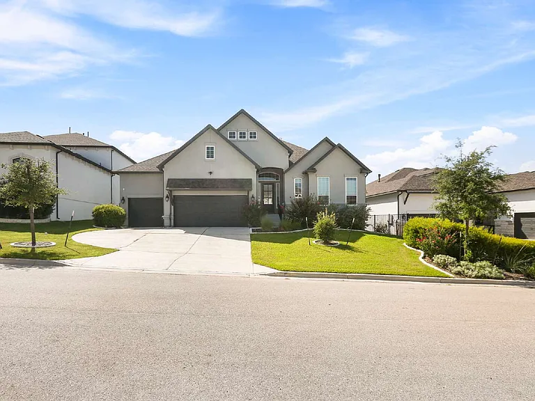 921 Trevi Fontana Dr — Photo 1