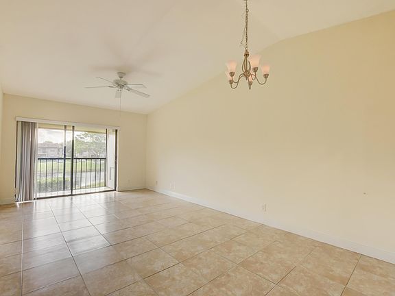 4th image of 21943 Remsen Terrace #207