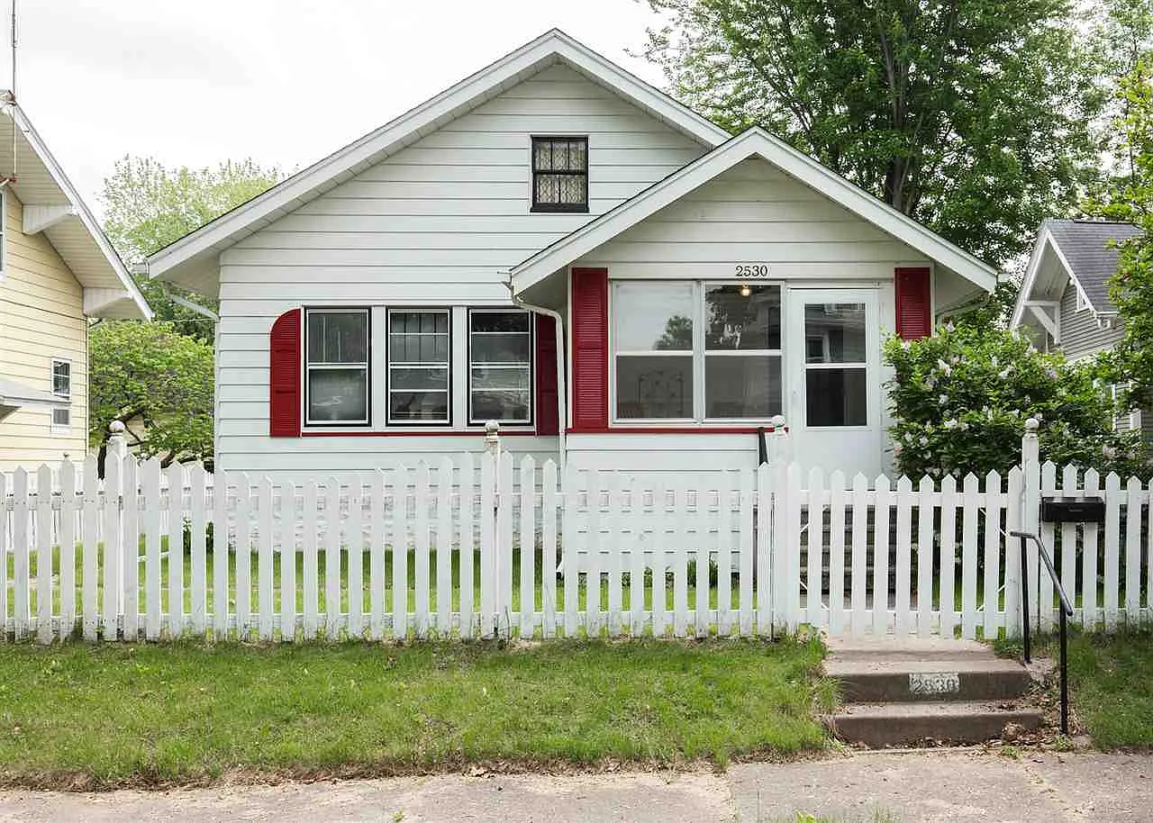 2530 19th Ave photo 1