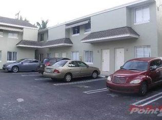 5600 NW 6th St APT 32, Miami, FL 33126