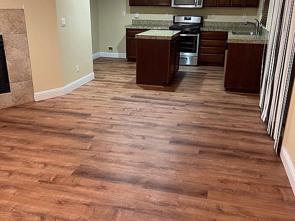 3rd image of 531 Candela Cir