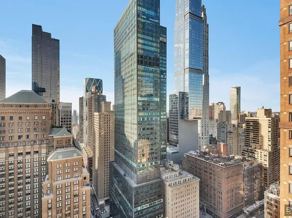 150 W 56th St APT 3107, New York, NY 10019