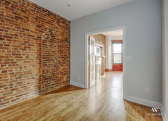 Rented by Warburg | media 27