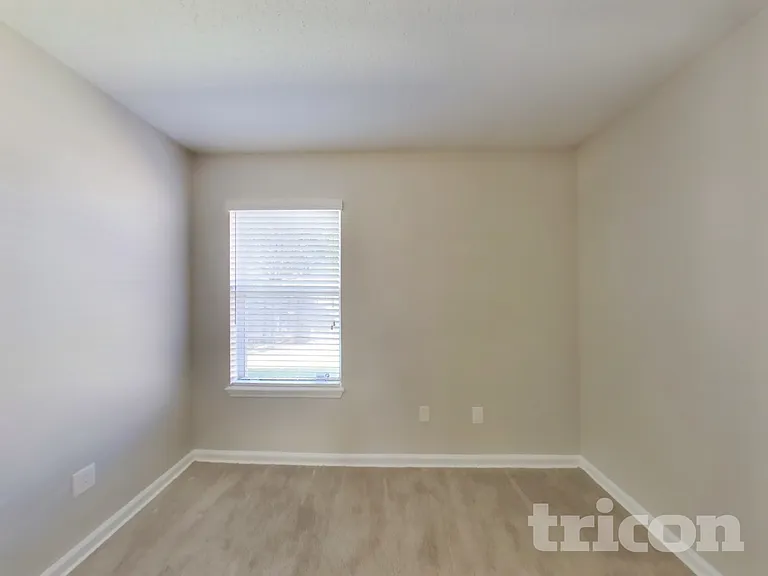 12740 Black Angus Dr — Photo 11
