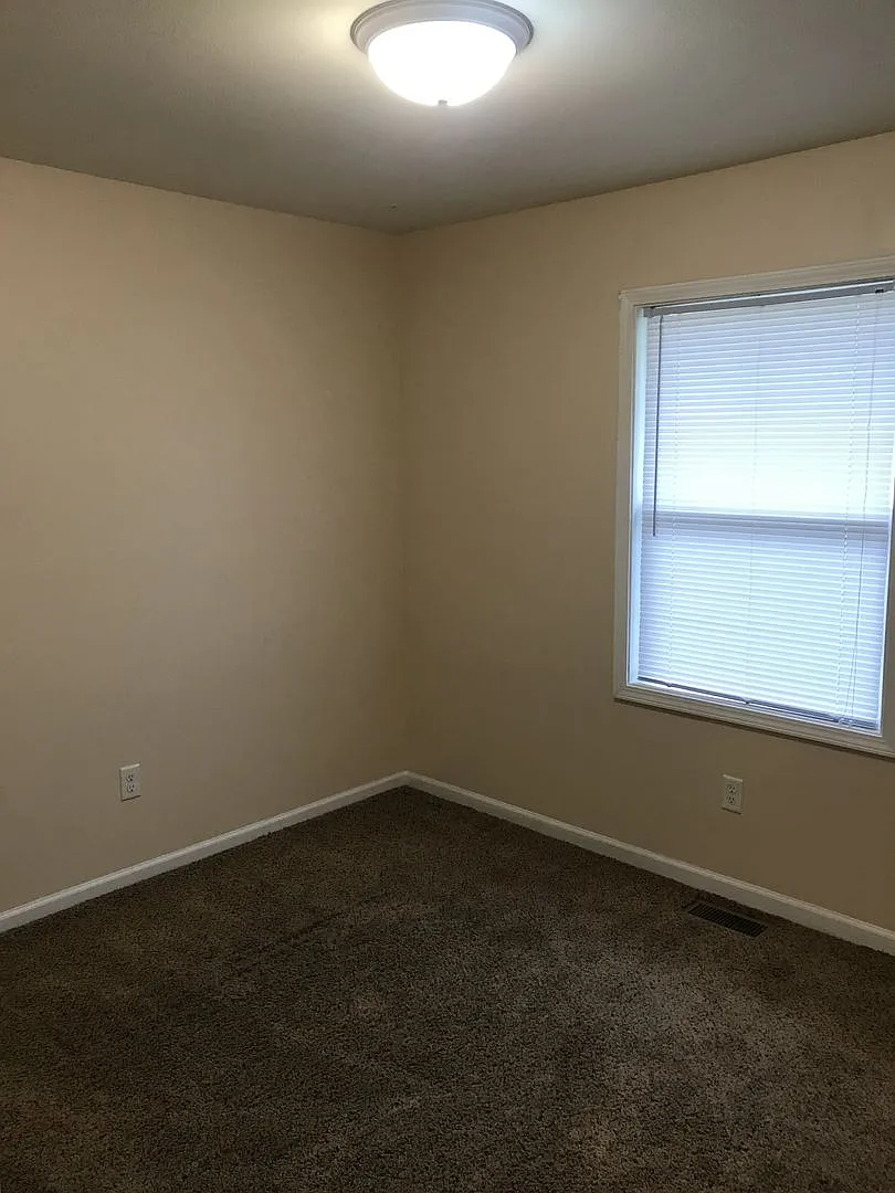 South Side Duplex — Photo 3