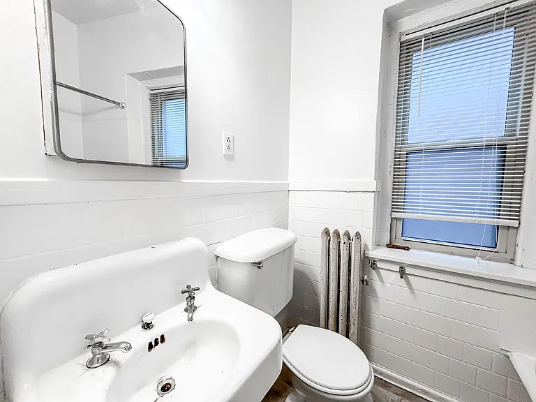 2222 Harriet Ave S — Photo 17