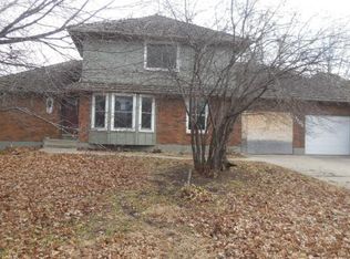 1101 Mission Dr, Harrisonville, MO 64701