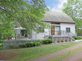 678 Camp Wawa Rd, Schwenksville, PA 19473